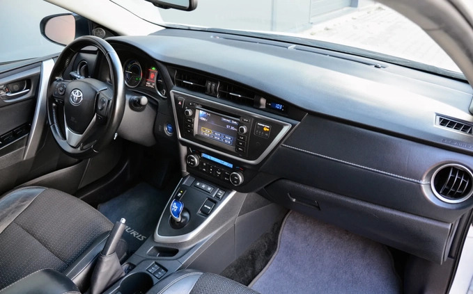 Toyota Auris cena 45800 przebieg: 217000, rok produkcji 2014 z Zamość małe 137